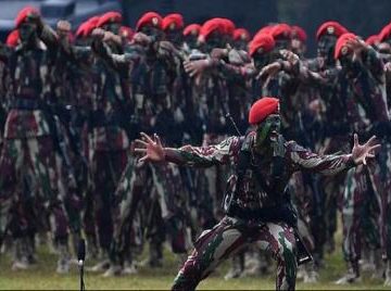 This Kopassus Intel Infiltrates Enemy Headquarters and Hides the Rebel Leader’s Wife