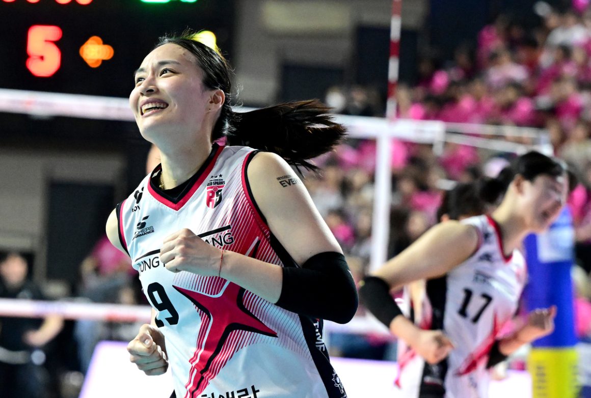 Pyo Seung-ju, who made a comeback after a one-year hiatus, “Last year around this time, I spent every day crying, but I’m happy to be able to return to the court.” [Nam Jeong-hoon’s Over the Net]