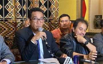 Refly Harun Highlights SP3 Rismon Sianipar, Touches on the New Criminal Procedure Code