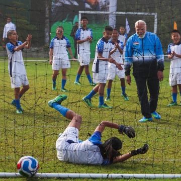PM Modi bends it like Beckham in Sikkim but message is for Bengal