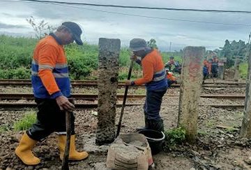 KAI Daop 1 Jakarta Closes a Number of Illegal Crossings