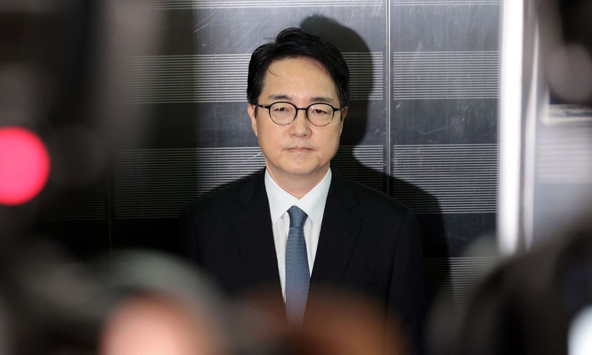 comprehensive-special-prosecutor-resumes-search-and-seizure-of-jeopros-shim-woo-jung-69fc2ef22a34b.jpg Comprehensive special prosecutor resumes search and seizure of Jeopros… Shim Woo-jung is suspected of being involved in martial law.