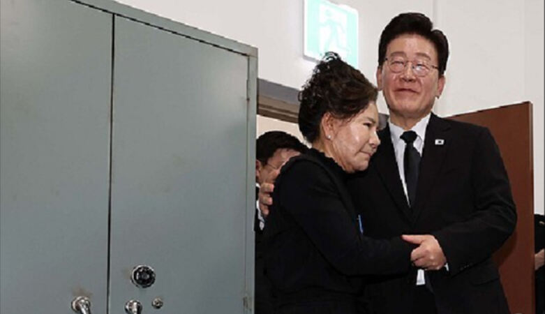 president-lee-who-met-the-main-character-of-the-may-18-street-broadcast-said-i-did-th6a0ad9650bbb1.jpg President Lee, who met the main character of the ‘May 18 Street Broadcast’, said, “I did the same on December 3.”