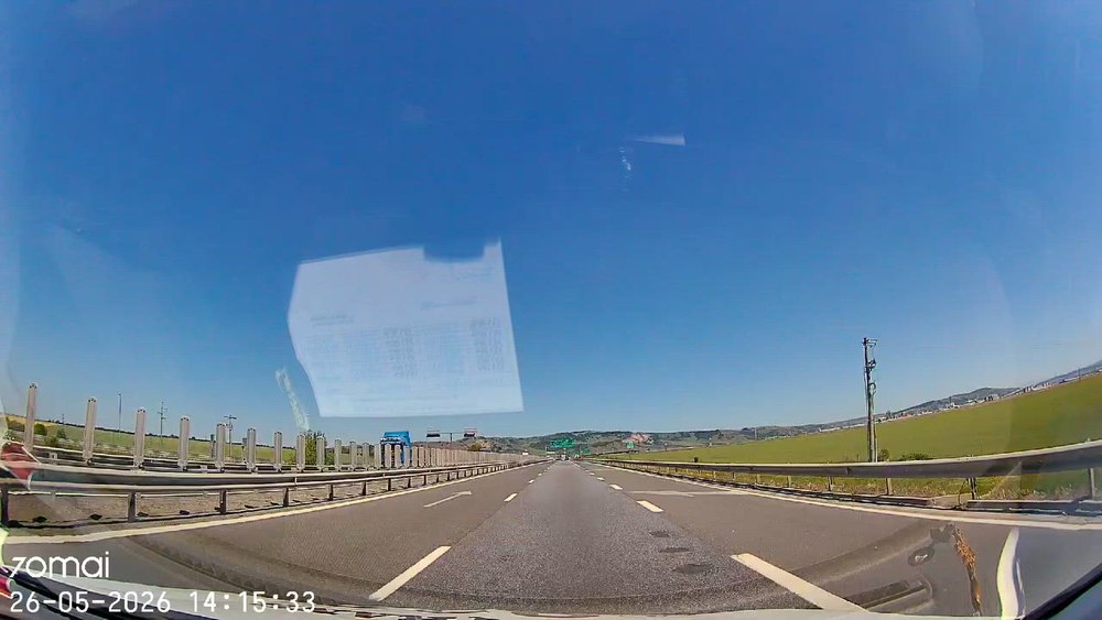 scene-incredibile-pe-autostrada-a1-un-sofer-a-mers-pe-contrasens-apoi-i-s-a-facut-rau6a16fe32c8857.png Scene incredibile pe Autostrada A1! Un șofer a mers pe contrasens, apoi i s-a făcut rău când a aflat amenda